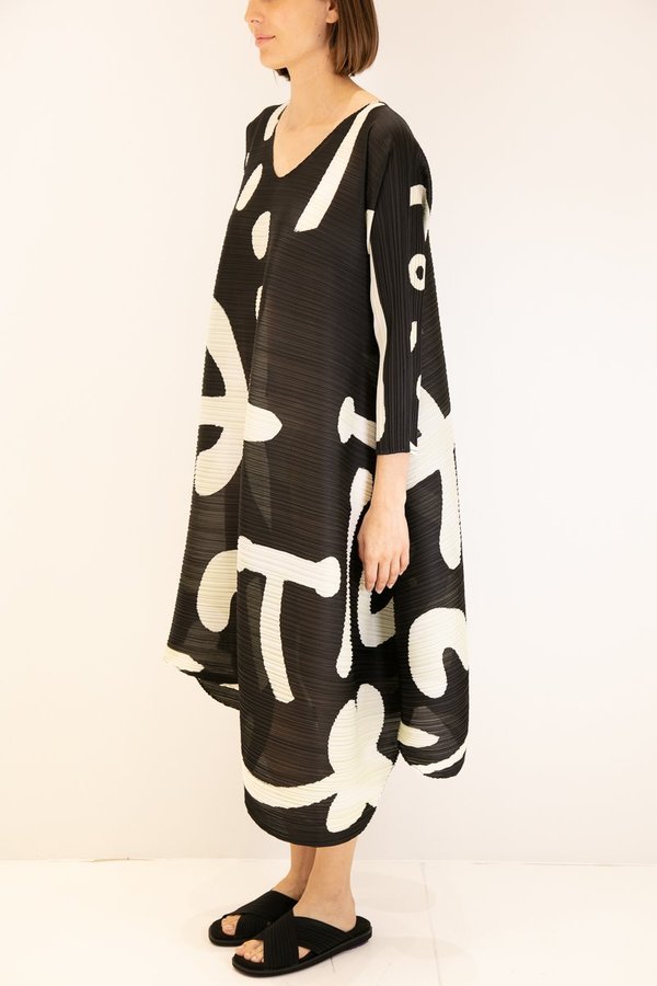 Pleats Please Issey Miyake Pause Dress - Black/White