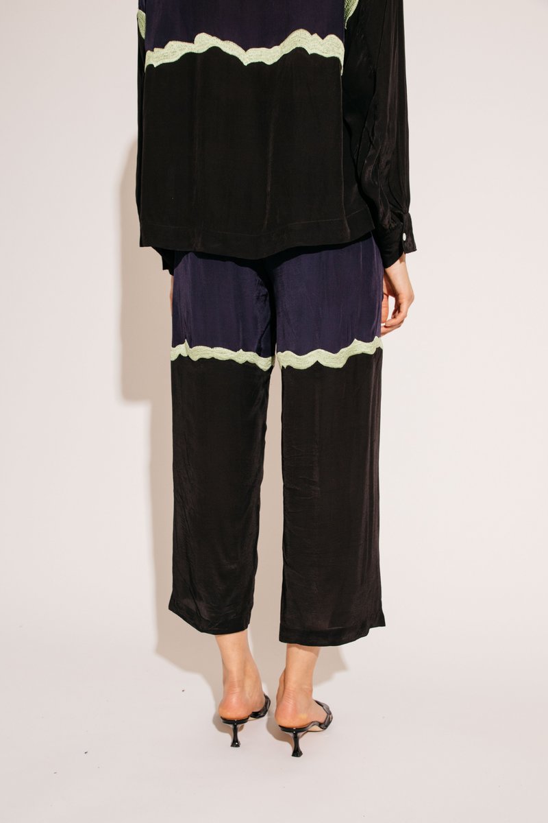 Nikki Chasin PATCH PANT - NAVY/BLACK