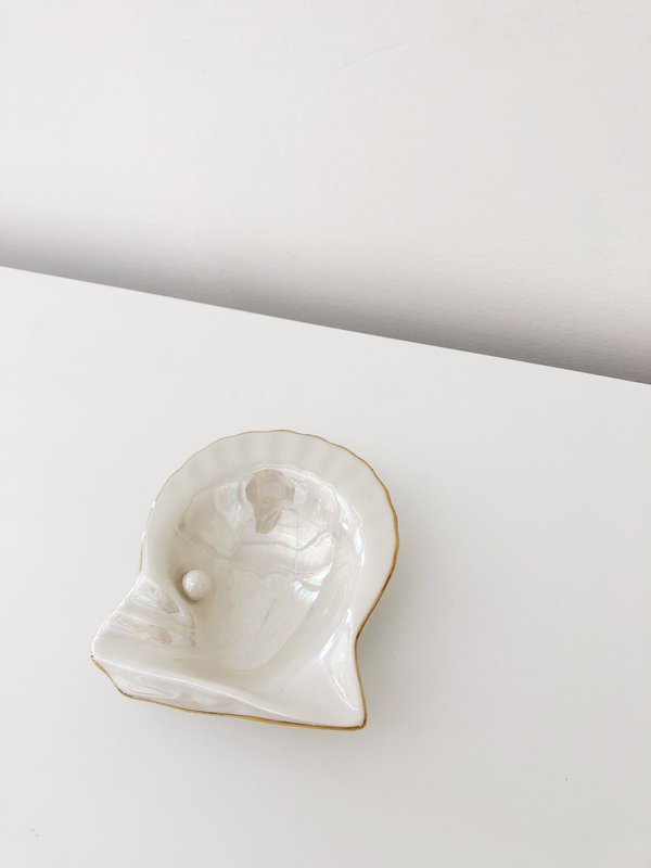 vintage MIKIMOTO PEARL DISH vintage MIKIMOTO PEARL DISH