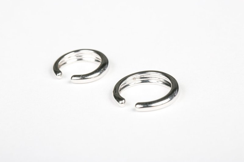 Tom Wood EAR CUFF - SILVER