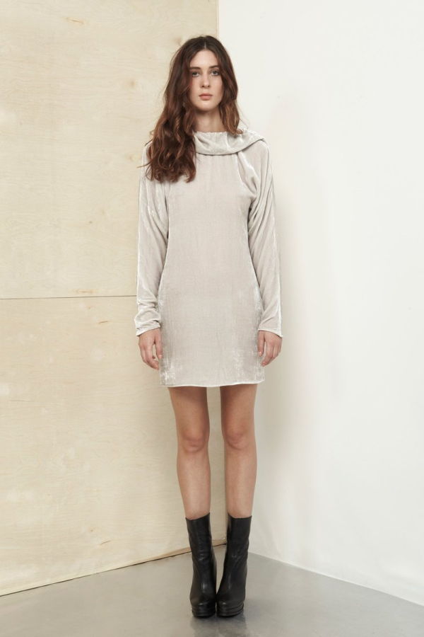 Datura Velvet Void Dress - Ivory 