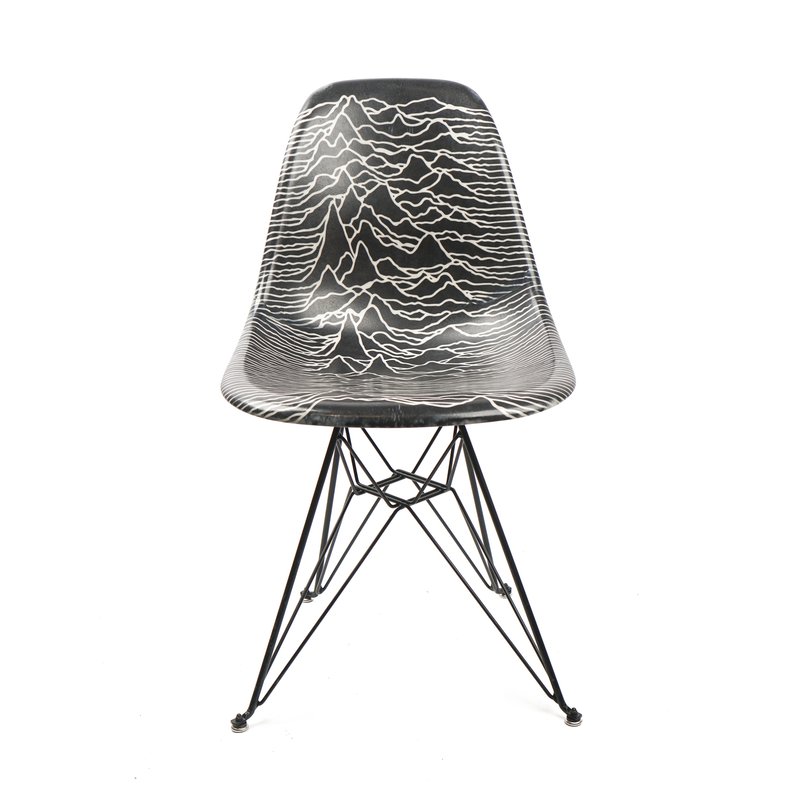 PLEASURES × JOY DIVISION × MODERNICA 椅子 PLEASURES MODERNICA CHAIR - BLACK | Garmentory