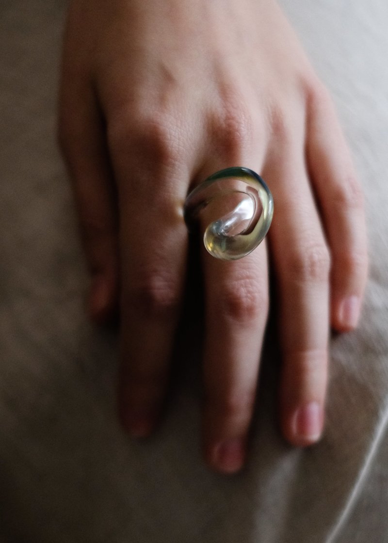 JANE D'ARENSBOURG silver moebius ring From my permanent collection