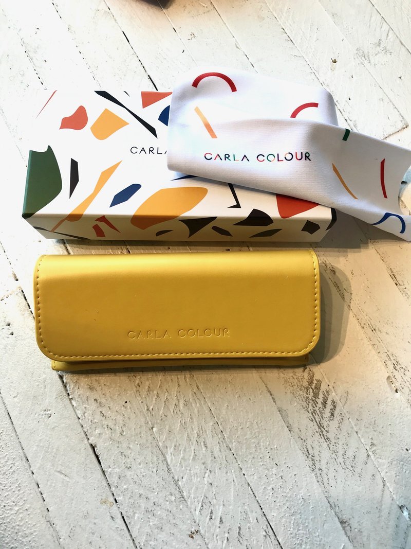 CARLA COLOUR Stella Sunglasses - Midnight/Dust | Garmentory display picture 1