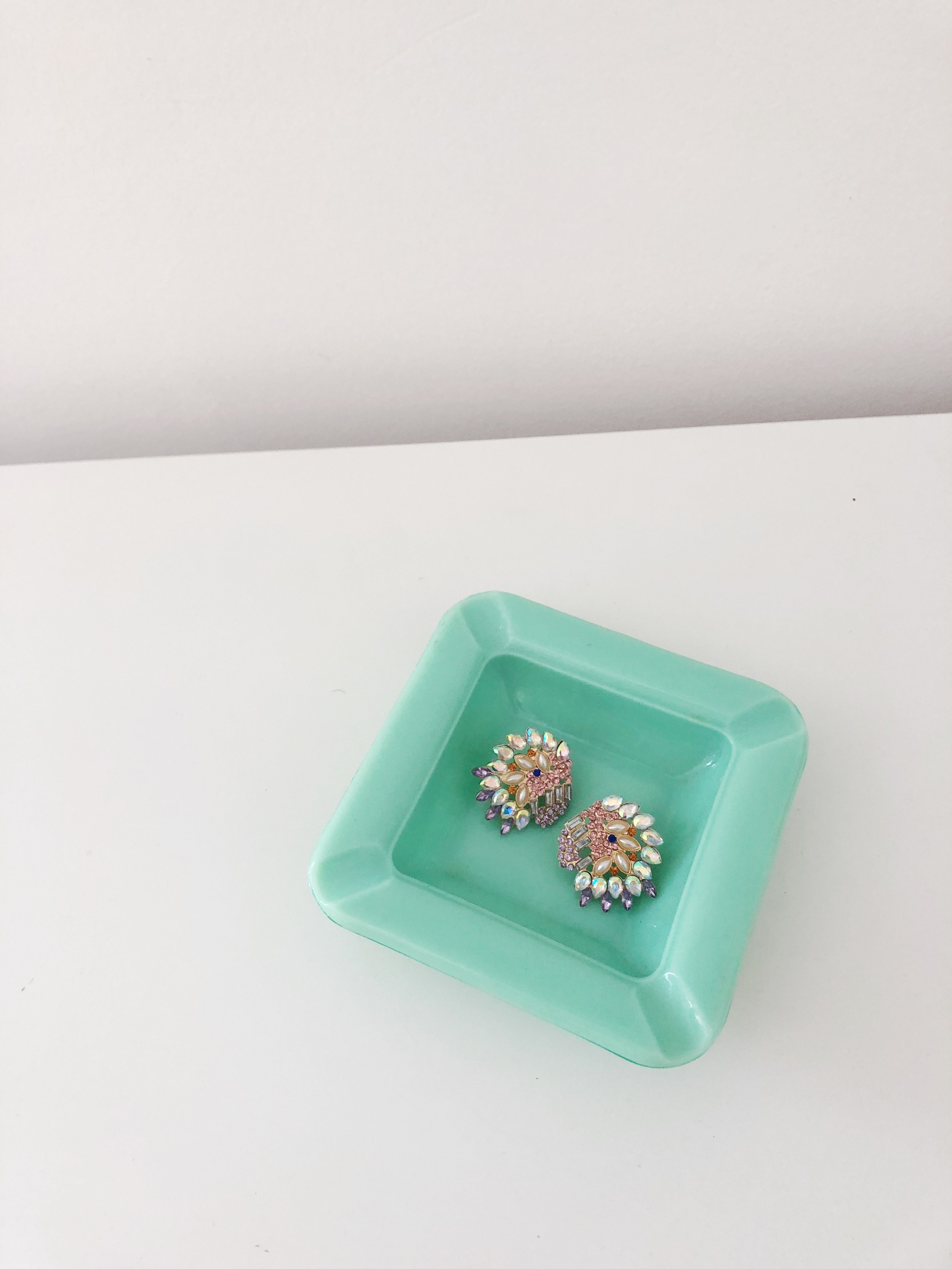 Vintage MIDCENTURY JADEITE ASHTRAY Garmentory