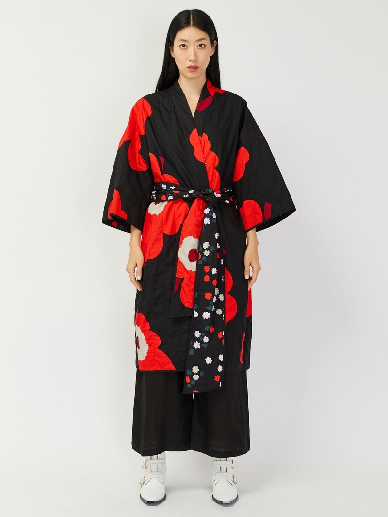 Marimekko Autuas Taivannkukat Coat - Black/Poppy | Garmentory