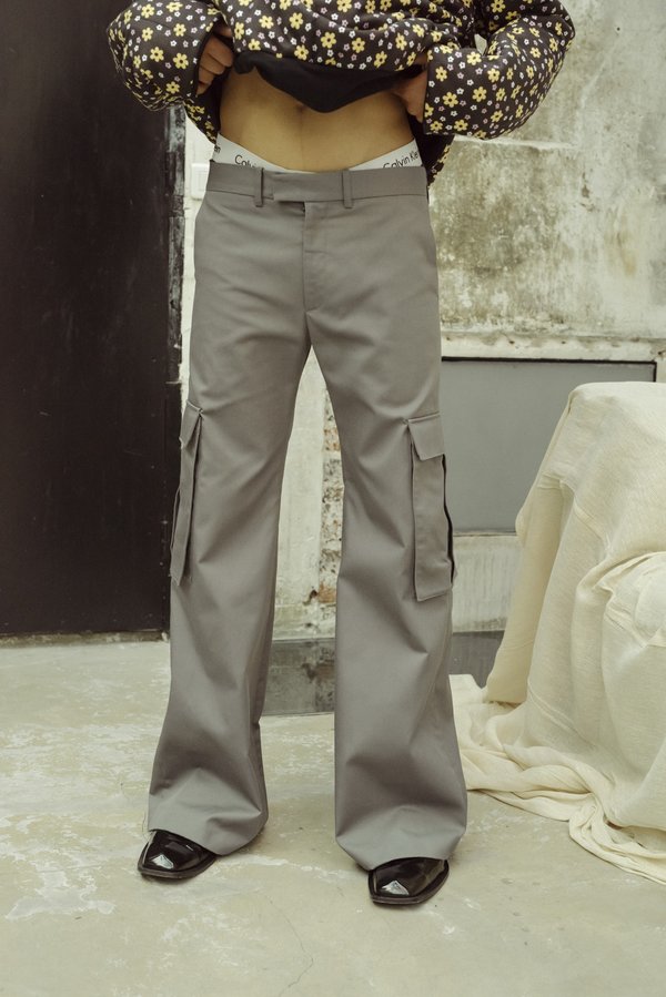 Martine Rose Alphonso Cargo Pocket Flare Trouser - grey | Garmentory