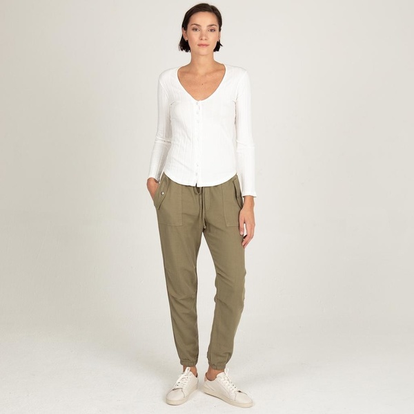 Monrow LONG SLEEVE V-NECK HENLEY - IVORY Monrow LONG SLEEVE V-NECK HENLEY - IVORY