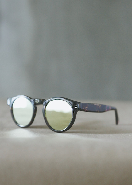 Illesteva - Leonard in Woodstock with Gold Lens Illesteva - Leonard in Woodstock with Gold Lens