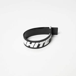 ブレスレット OFF-WHITE LABEL THIN BRACELET Off-White 2.0 Industrial Thin Bracelet | Garmentory