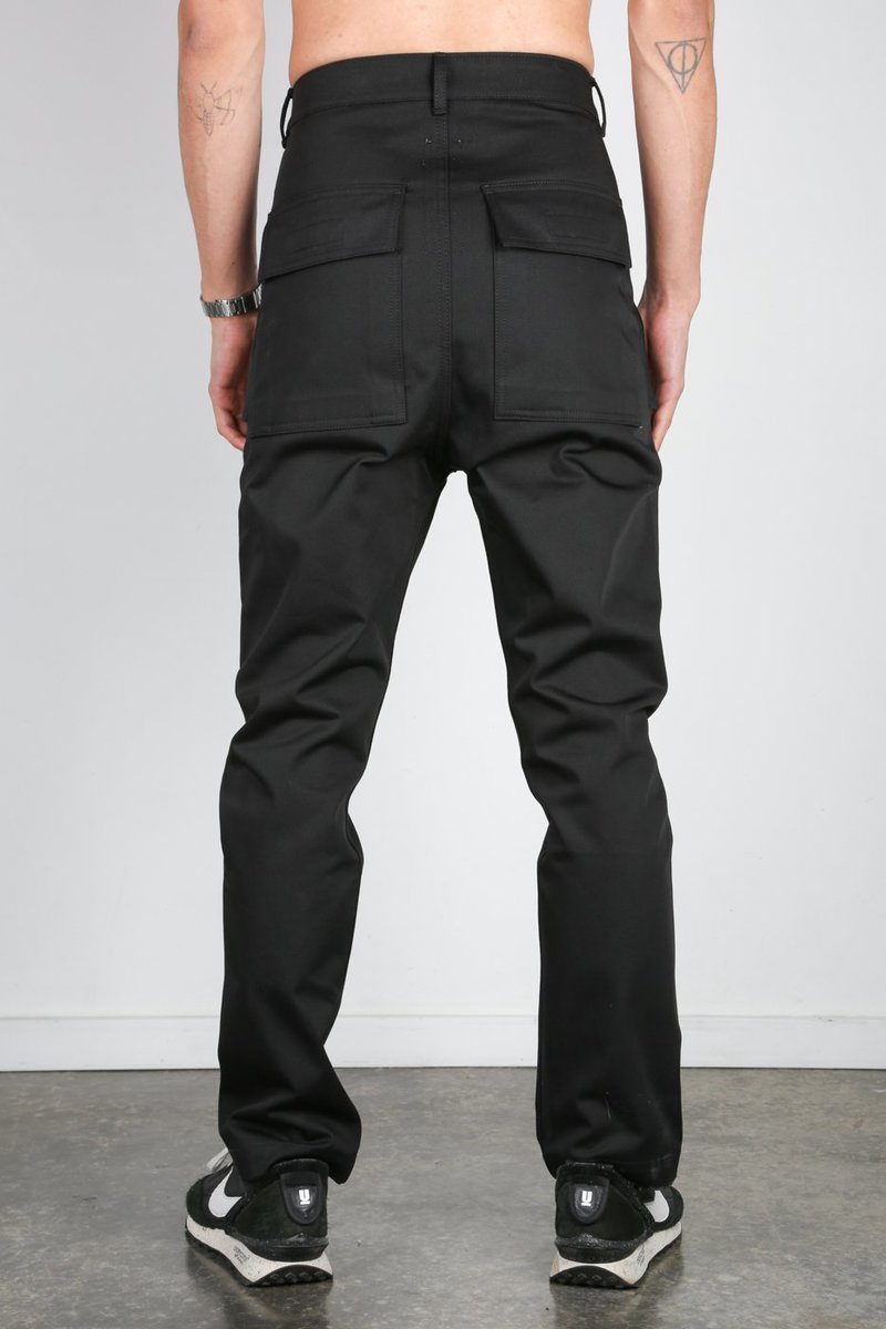 Rick Owens CARGO COLLAPSE CUT PANT - Black | Garmentory