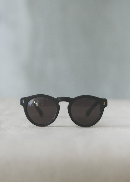 Illesteva Leonard in Matte Black Illesteva Leonard in Matte Black