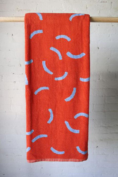 Dusen Dusen Curves Beach Towel Dusen Dusen Curves Beach Towel