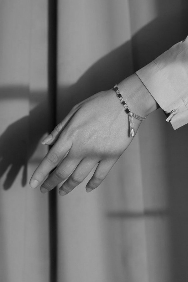 zip tie bracelet blue