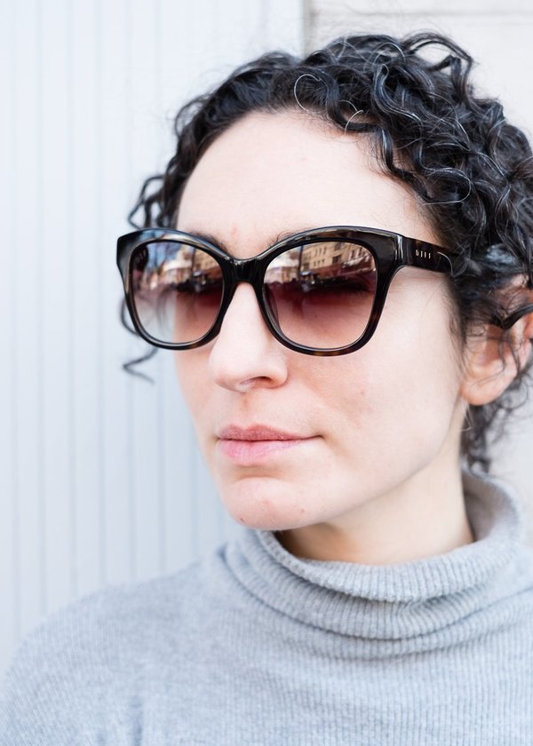 Diff Eyewear Skylar Sunglass | Garmentory display picture 1