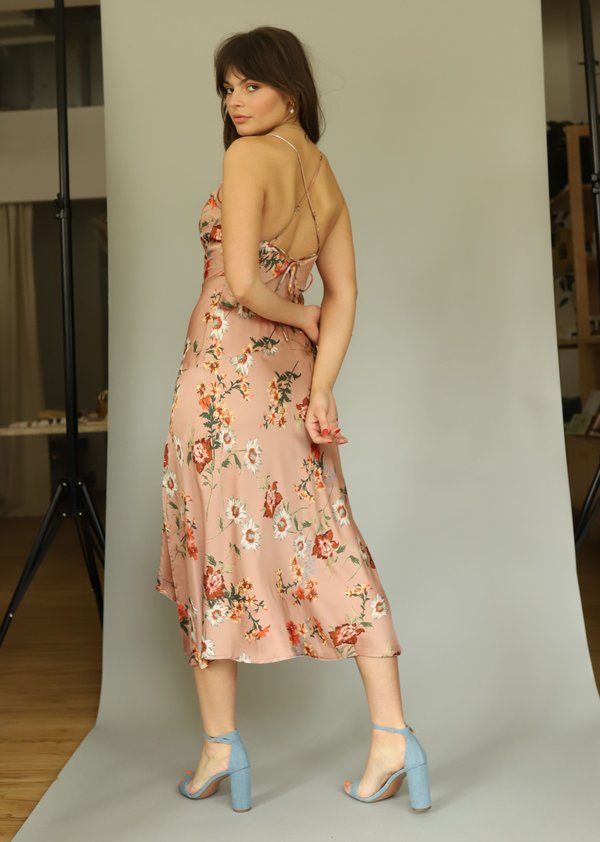 ASTR The Label Gaia Floral Midi Dress - Blush ASTR The Label Gaia Floral Midi Dress - Blush