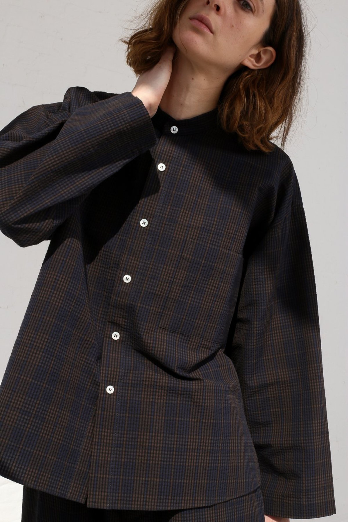 ［Cristaseya ］SEERSUCKER PYJAMA SHIRT CristaSeya Striped Seersucker Pyjama Shirt - Black / Brown Striped
