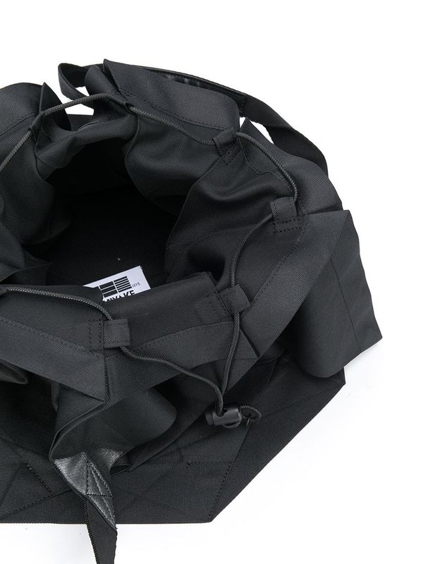 132 5. ISSEY MIYAKE バッグ 132 5. STANDARD BAG – ISSEY MIYAKE ONLINE STORE