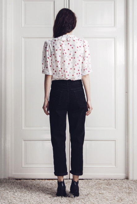 Xilla Top in White/Silver Cherry Print Xilla Top in White/Silver Cherry Print