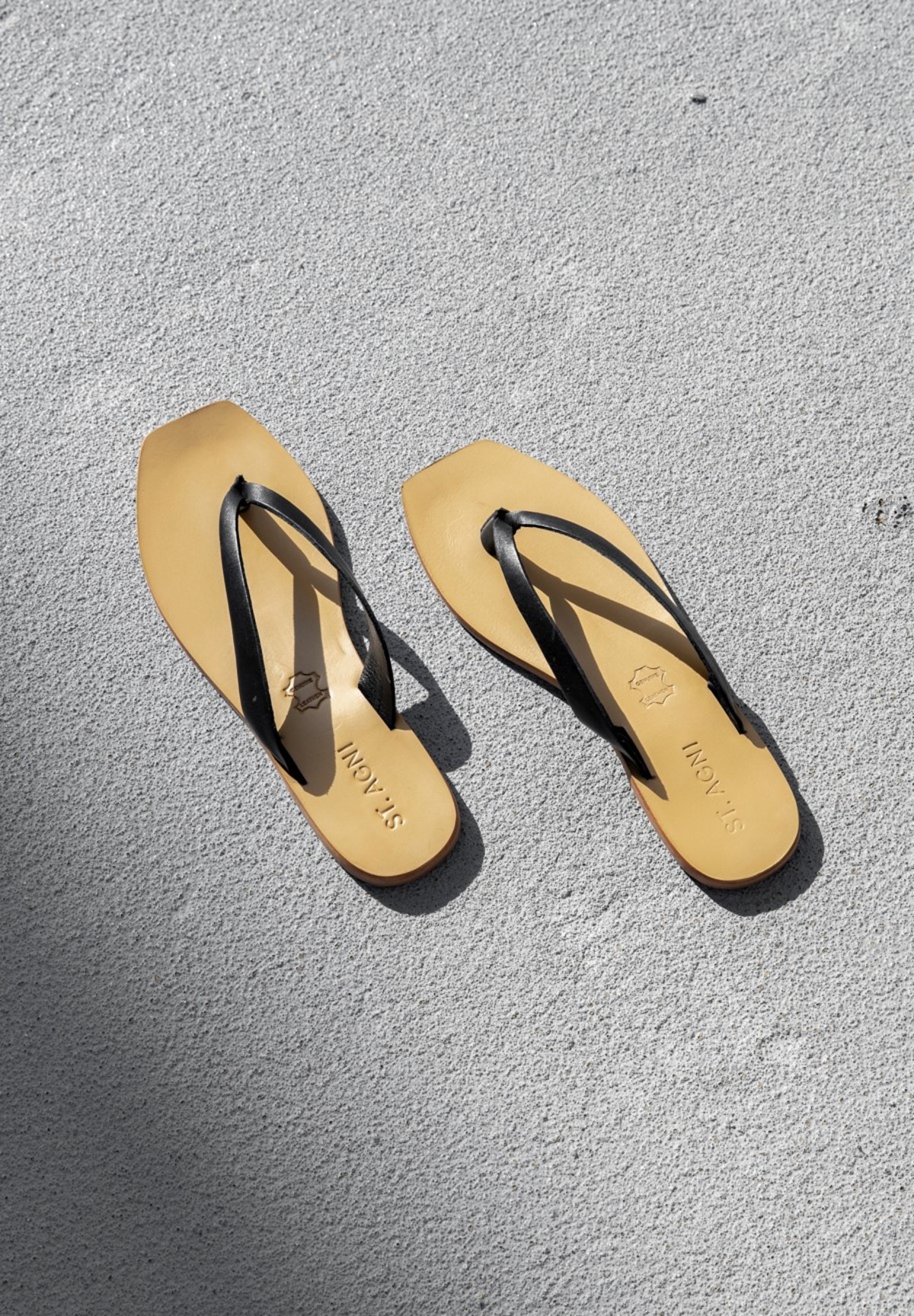 St. Agni Basik Slide - Image 3 of 10