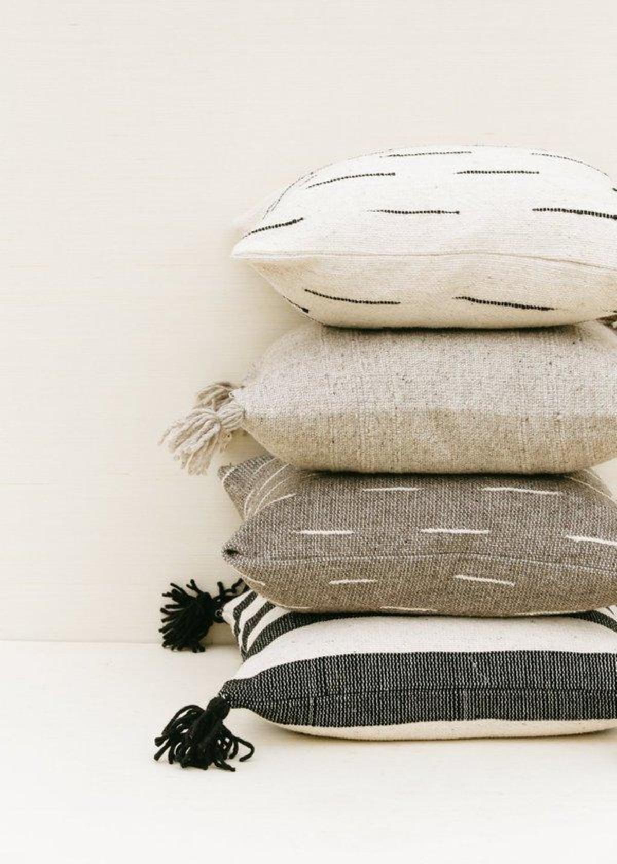 Territory Flecha Pillow - Grey - Image 2 of 4