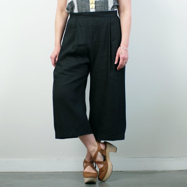 Allison Wonderland Seine Pant - Black Allison Wonderland Seine Pant - Black
