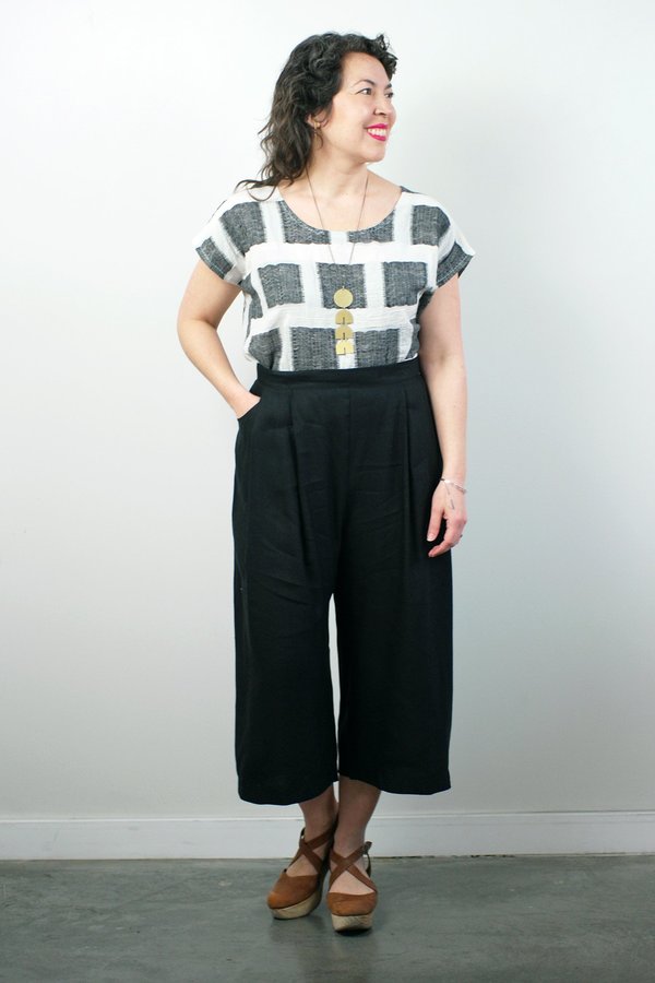 Allison Wonderland Seine Pant - Black Allison Wonderland Seine Pant - Black