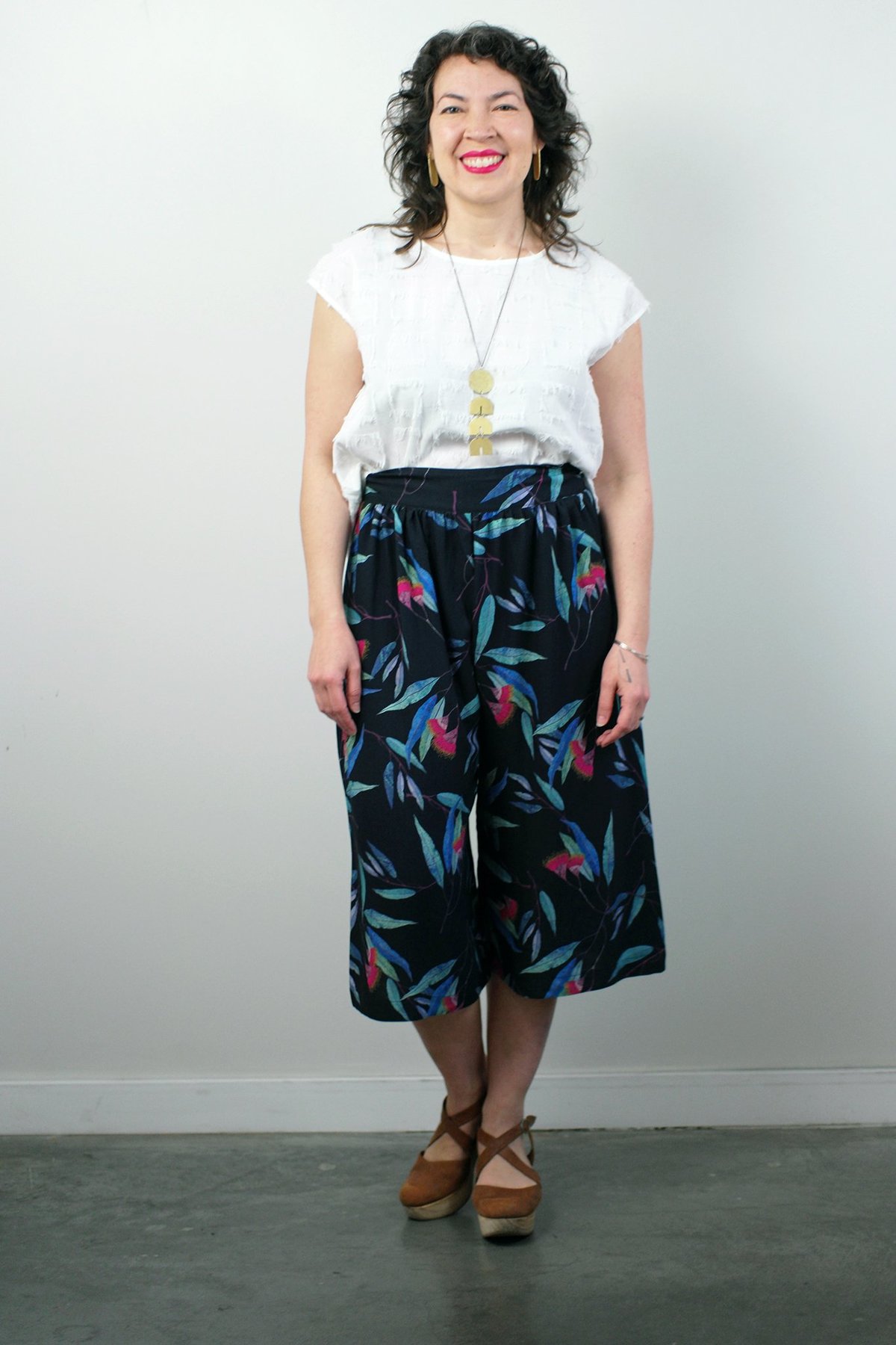Allison Wonderland Soufflot Culottes - Black Tropical - Image 4 of 6