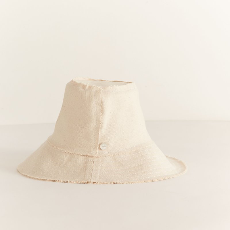 Tracy Watts Dune Bucket Hat - White | Garmentory display picture 2