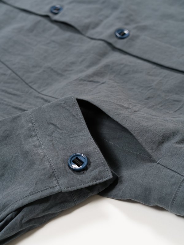 MAN-TLE R8S3 Shirt Jacket Dawn Grey 美品 MAN-TLE R8 Shirt 3 - Dawn Grey | Garmentory