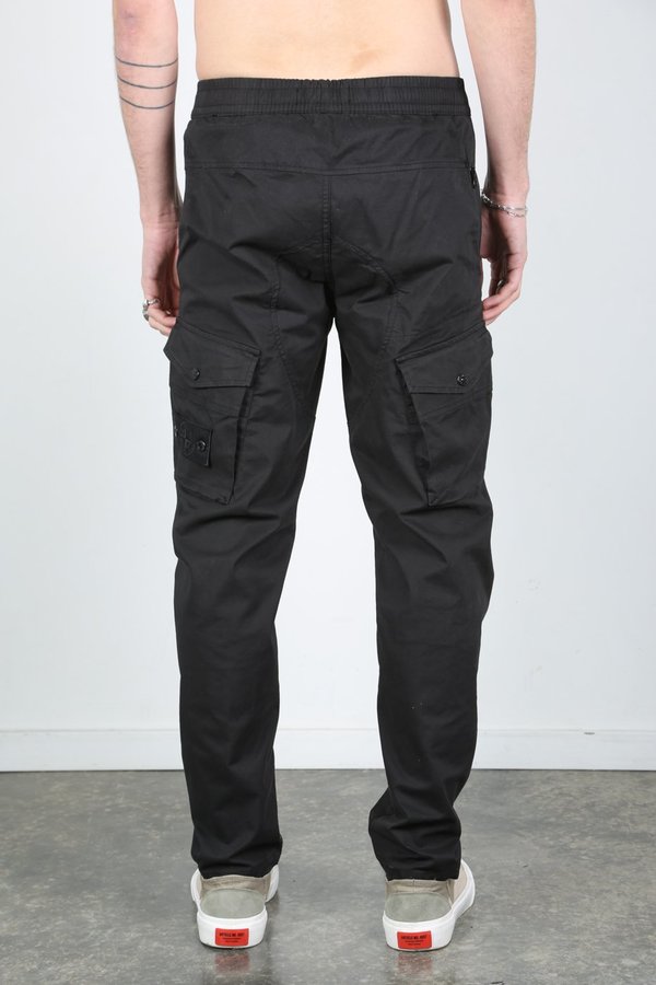Stone Island 310F2 GHOST CARGO - Black | Garmentory