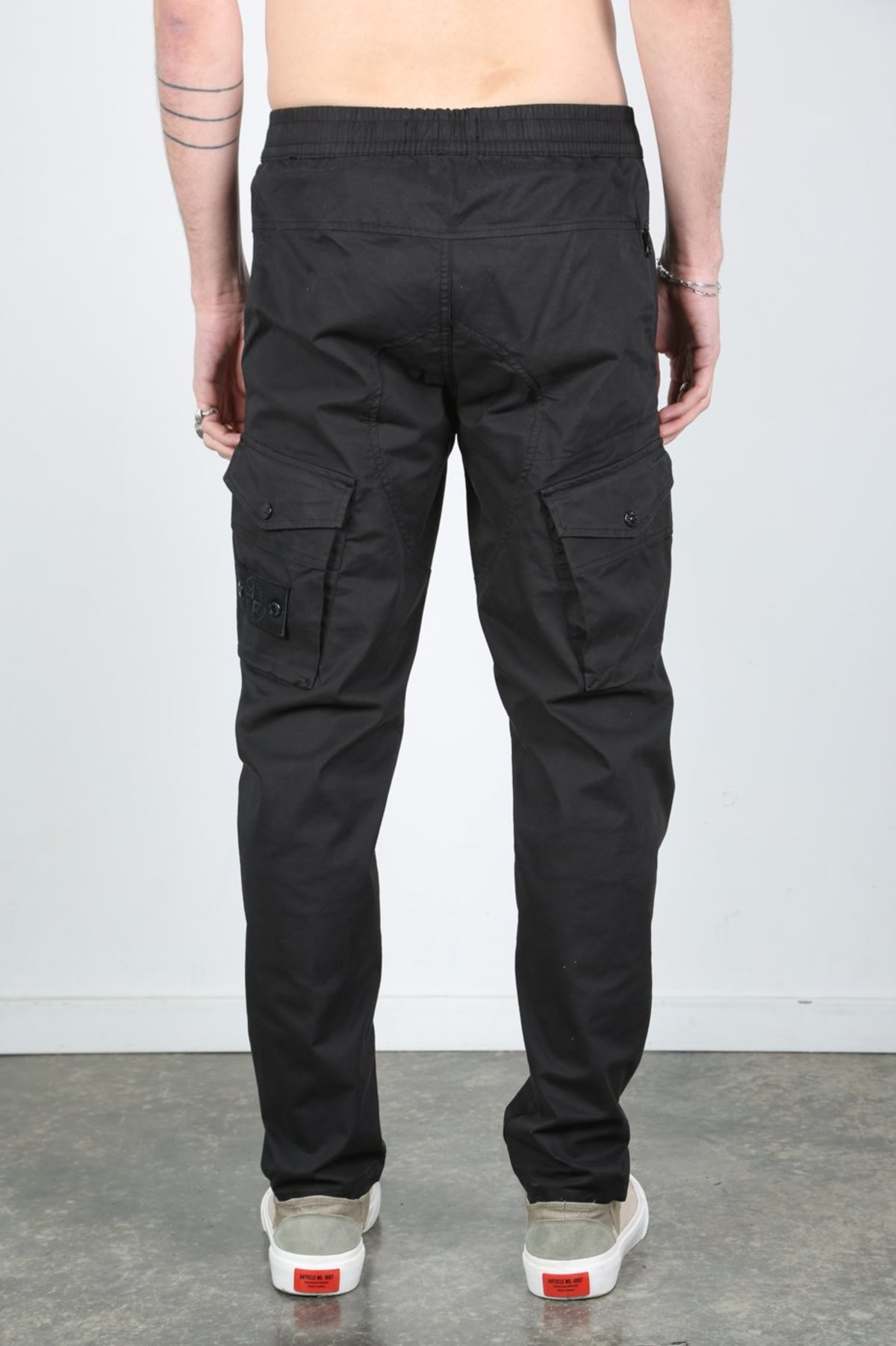 ★25ss今期stone ghost pants black 30★ Stone Island Ghost Cargo Pants | Black | FARFETCH