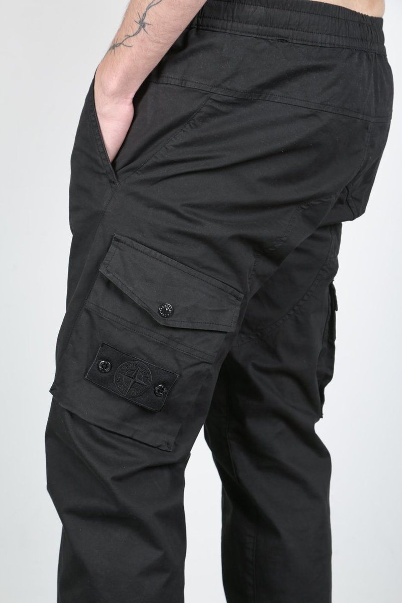 Stone Island 310F2 GHOST CARGO - Black | Garmentory