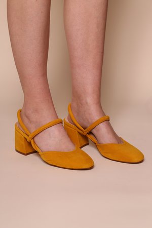 "INTENTIONALLY __________." Freckle Heel "INTENTIONALLY __________." Freckle Heel