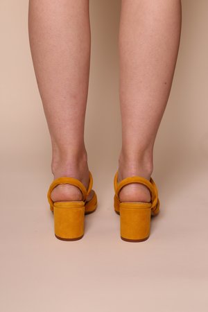 "INTENTIONALLY __________." Freckle Heel "INTENTIONALLY __________." Freckle Heel