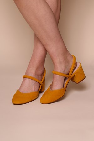 "INTENTIONALLY __________." Freckle Heel "INTENTIONALLY __________." Freckle Heel