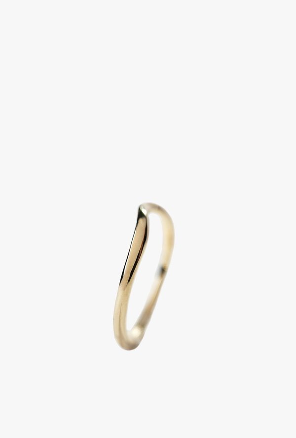 Laurie Fleming Undine Band - 14K Gold Laurie Fleming Undine Band - 14K Gold