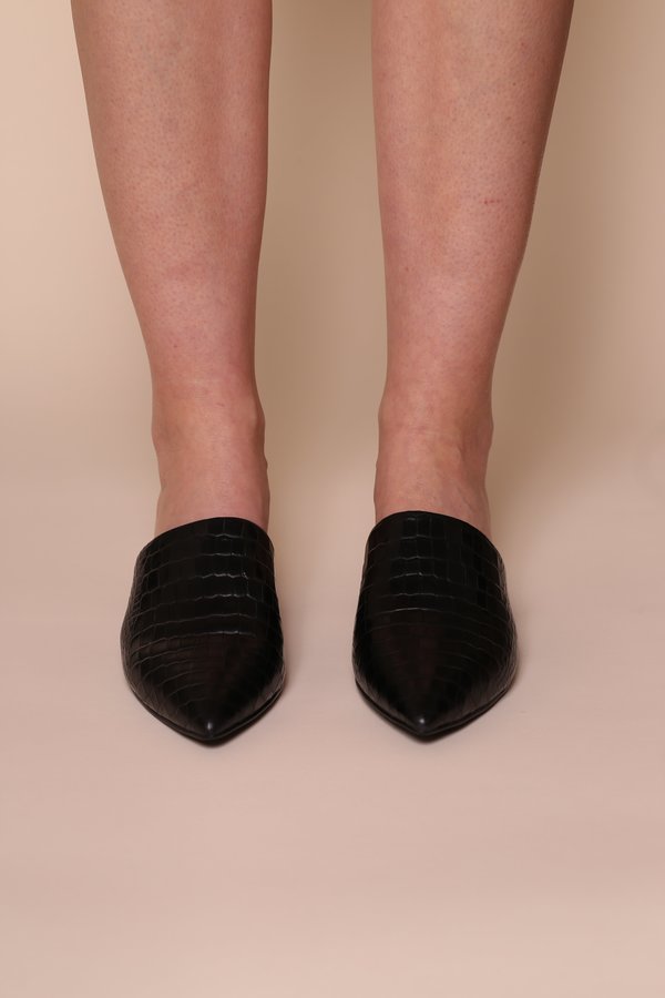 "INTENTIONALLY __________." Taft Mule "INTENTIONALLY __________." Taft Mule