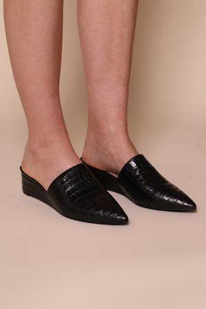 "INTENTIONALLY __________." Taft Mule "INTENTIONALLY __________." Taft Mule