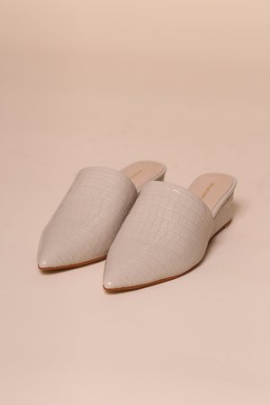 "INTENTIONALLY __________." Taft Mule "INTENTIONALLY __________." Taft Mule