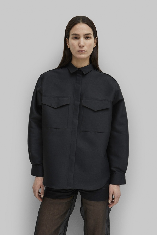 Totême NOVELLA OVERSIZED SHIRT WITH FLAP POCKETS Totême NOVELLA OVERSIZED SHIRT WITH FLAP POCKETS