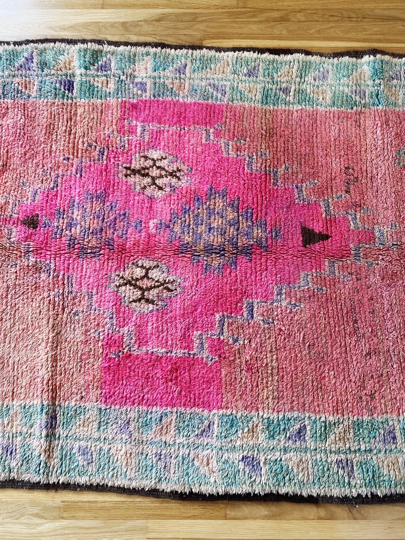 Ri-Ri-Ku DESERT DREAMS BERBER RUG