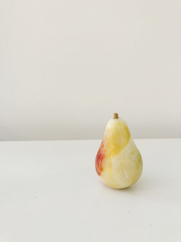 Vintage MID-CENTURY MARBLE FRUIT SET Vintage MID-CENTURY MARBLE FRUIT SET