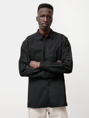 MAN-TLE Shirt 1 - Wax Black | Garmentory