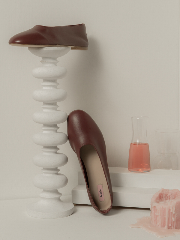blush. Vino Glove Flat - Burgundy blush. Vino Glove Flat - Burgundy