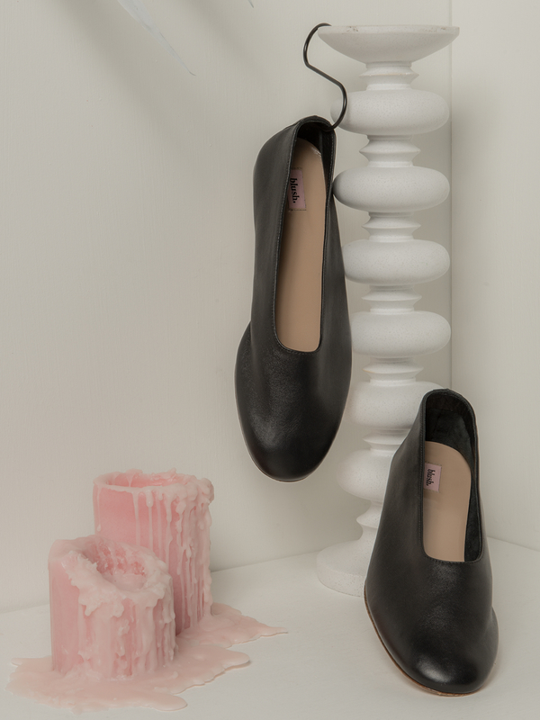 blush. Glove - NERO blush. Glove - NERO