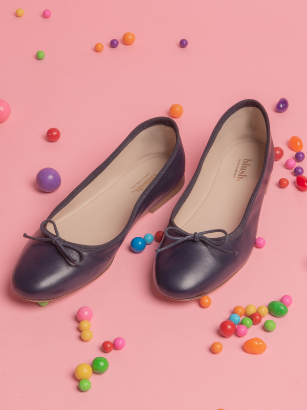 blush. Lafayette Flat - Navy blush. Lafayette Flat - Navy