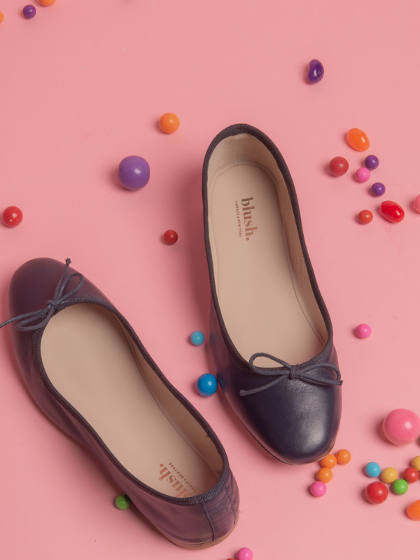 blush. Lafayette Flat - Navy blush. Lafayette Flat - Navy