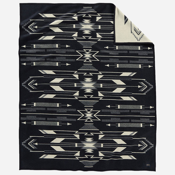 Pendleton Tsi Moyah Wool Blanket