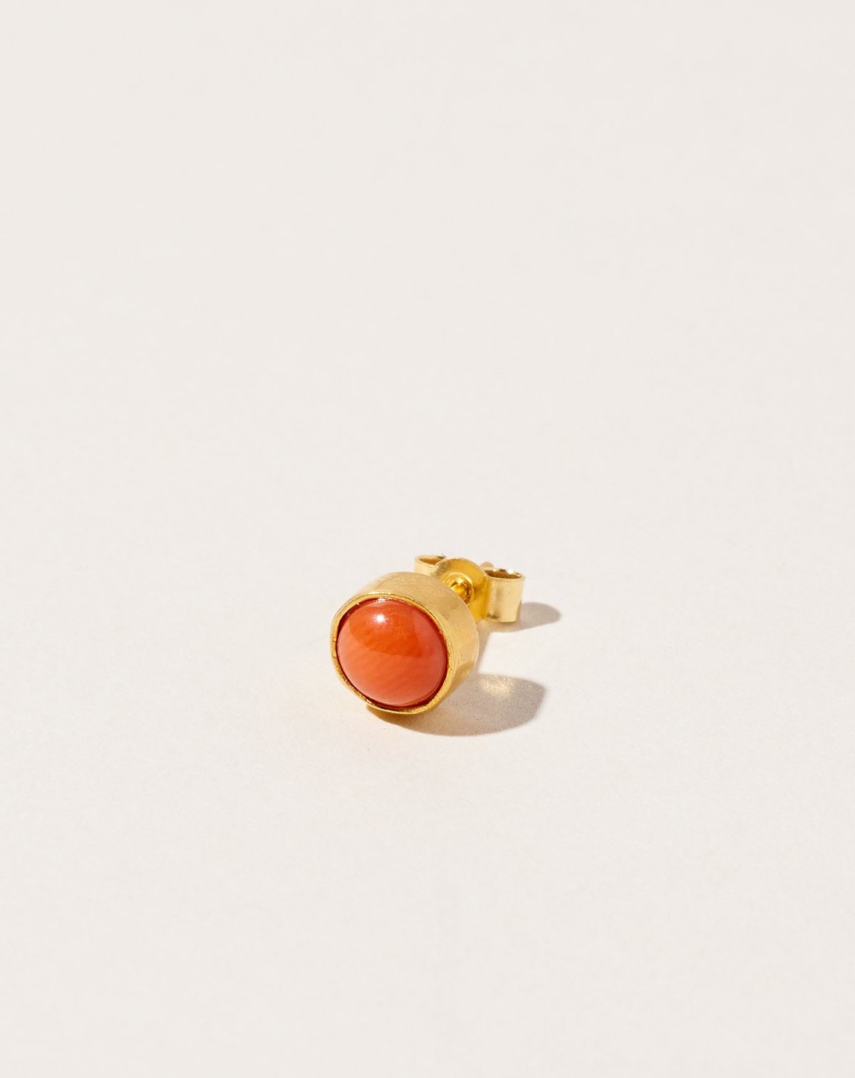 Grainne Morton Mismatched Single Stud Earring - Image 13 of 16
